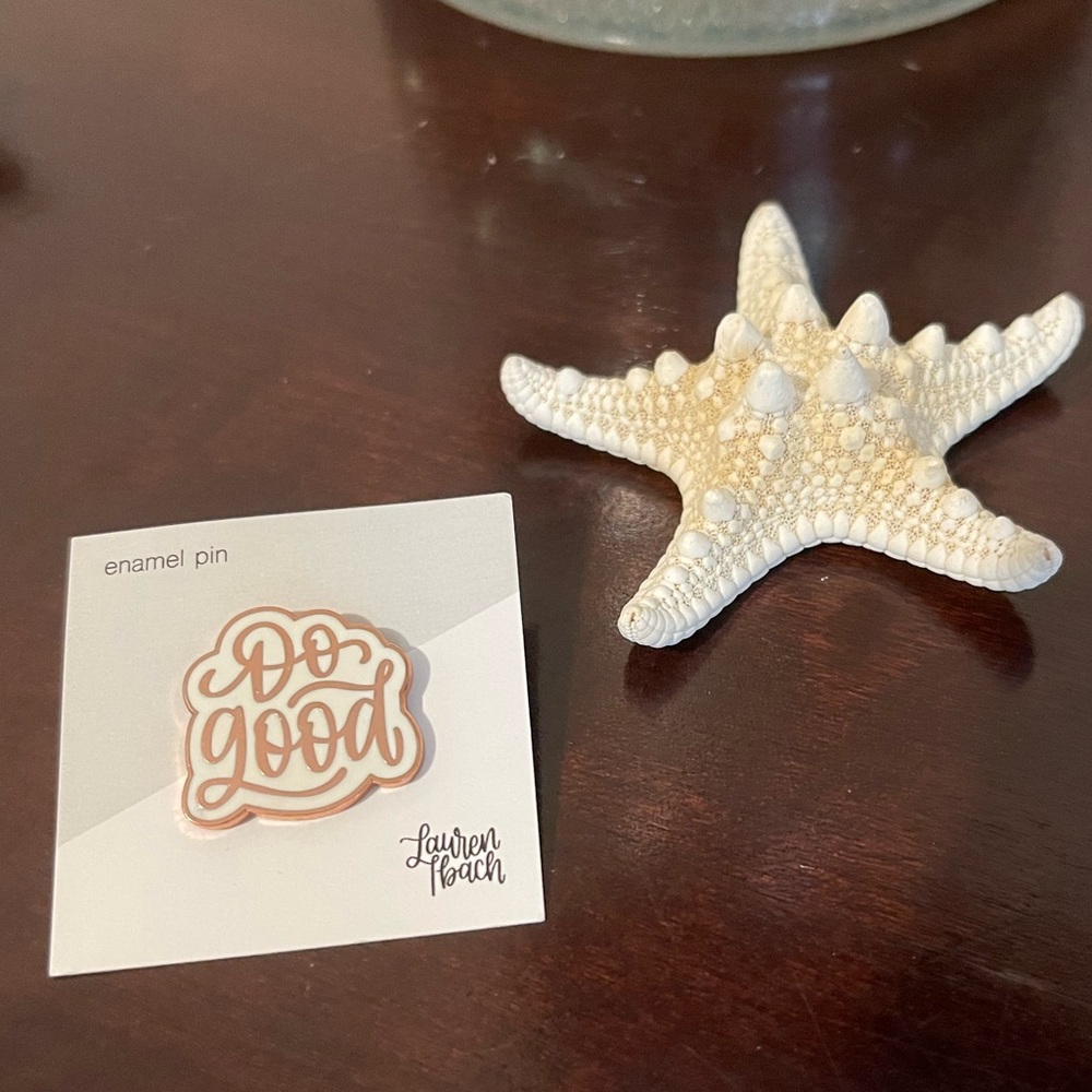 ✨🌈🪐🐈‍⬛🦄🥓Cheer Pins⭐️ - Picture 2 of 7